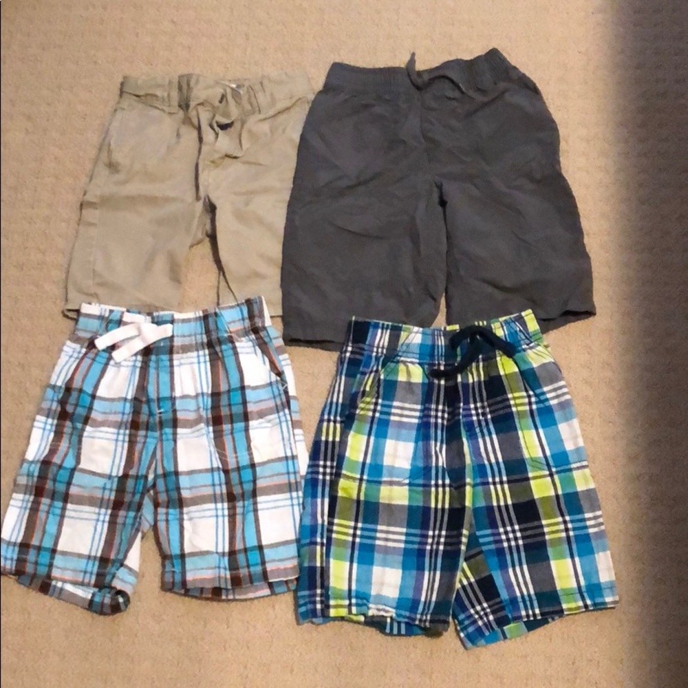 4 pairs boys 5T shorts.